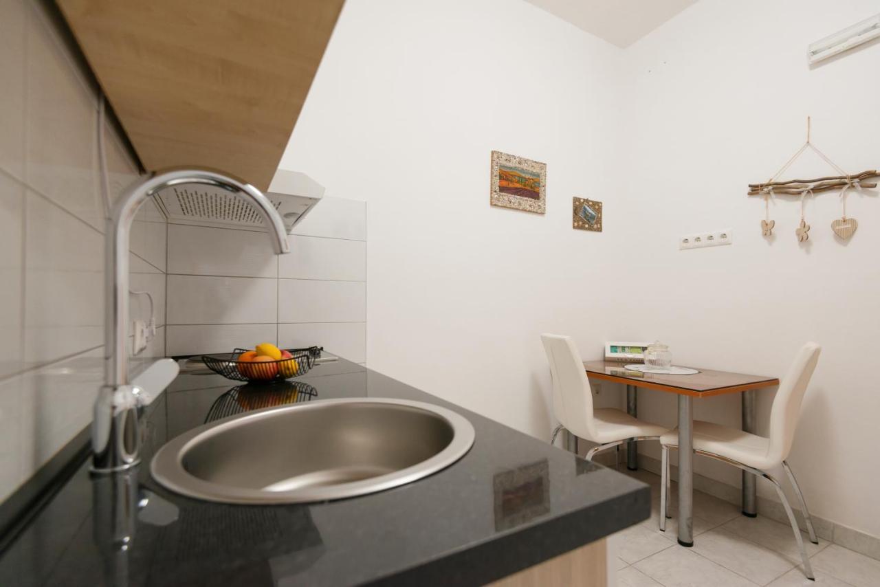 Guesthouse Sanela Pomena Dış mekan fotoğraf